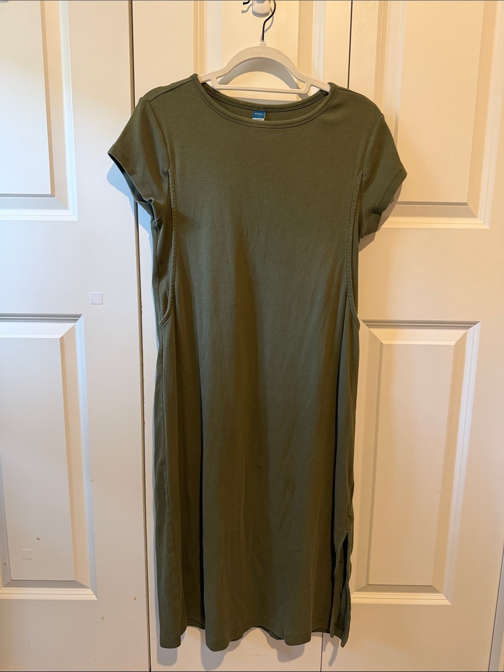 Old Navy | Olive Green Maternity Short-Sleeve Dress